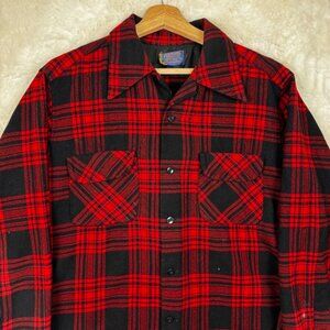 Vintage Pendleton Outdoors Men 100% Wool Flannel Mens L Buffalo Plaid USA Made